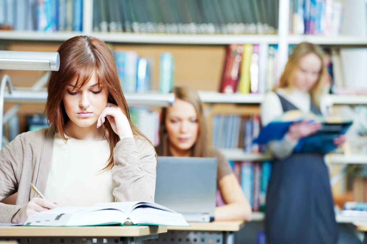 英國留學讀碩需要多少錢？英國碩士留學學費最高的top5學校名單